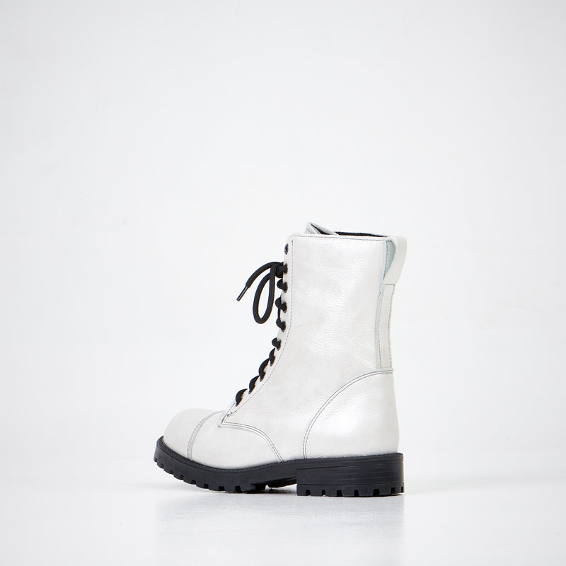 Water-repellent natural leather
